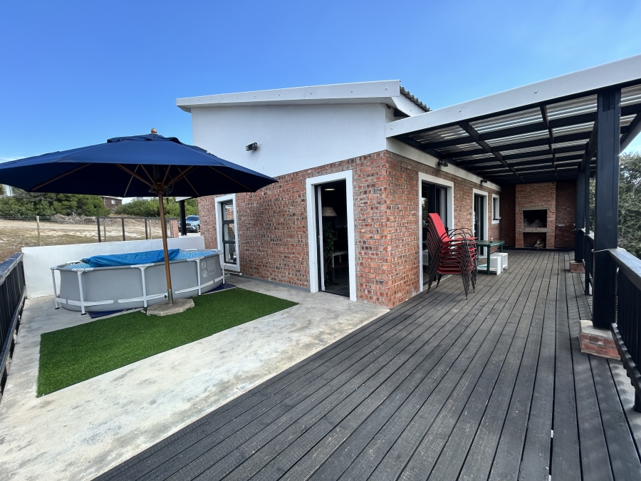 3 Bedroom Property for Sale in Paradise Beach Eastern Cape